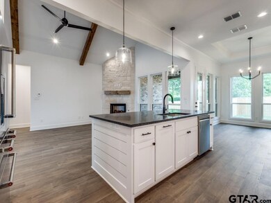 4136 Palo Pinto Creek Cir, Tyler, TX 75703 - photo 6