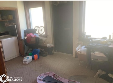 1407 Silver Lake Ave, Ayrshire, IA 50515 - photo 2