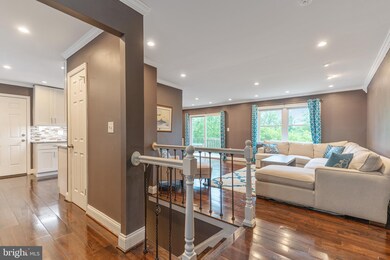 6835 Lamp Post Ln, Alexandria, VA 22306 - photo 4