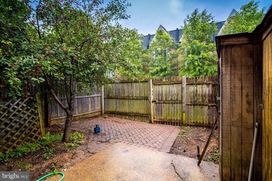 9615 Nonquitt Dr, Fairfax, VA 22031 - photo 6