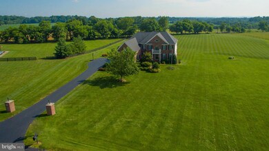 16614 Goldencrest Cir, Purcellville, VA 20132 - photo 3