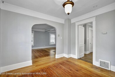 829 Clyde St, Lansing, MI 48915 - photo 6