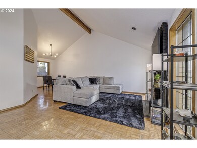 17529 SW Beaver Ct, Beaverton, OR 97006 - photo 6