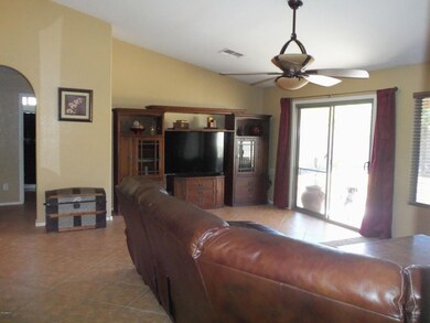 GREAT ROOM TO BACKYARD