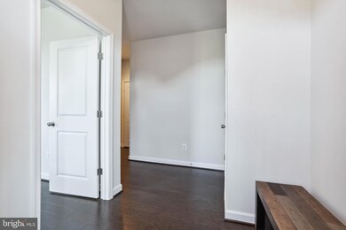 513 Windboard Way, Oxon Hill, MD 20745 - photo 5