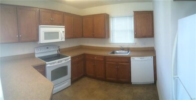 1792 Merlot Dr unit D, Easton, PA 18045 - photo 6