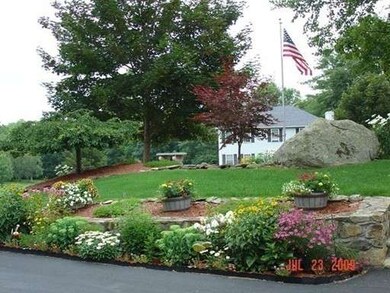 89 Turtle Hill Rd, Dracut, MA 01826 - photo 3