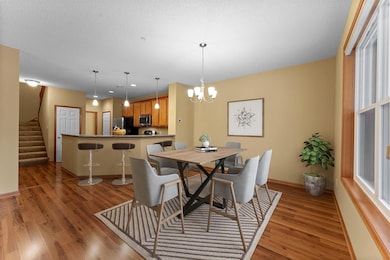 1826 Colonial Ln unit 4, Chanhassen, MN 55317 - photo 3