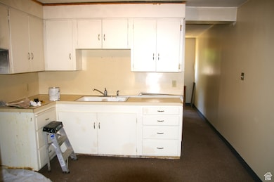 Kitchen South Unit Upstairs