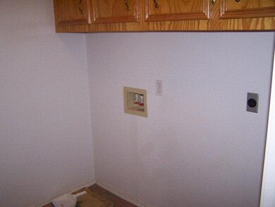 831 Lucy Dr unit 368 Phase 3, Alamo, TX 78516 - photo 6