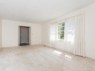 34 Ballantree Dr, Asheville, NC 28803 - photo 7