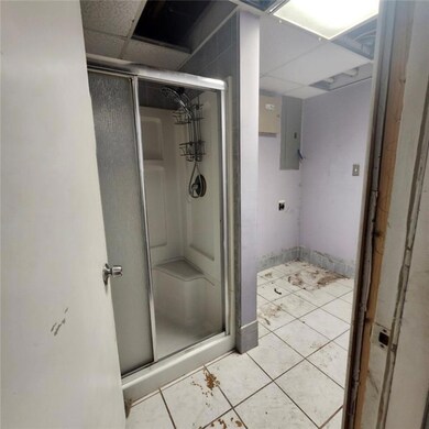 304 Highland Rd, Lansing, KS 66043 - photo 3