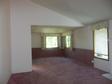 2402 Pinebrook Cir, Medford, OR 97504 - photo 5