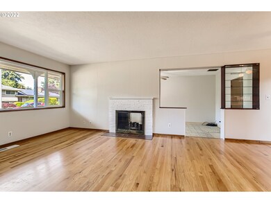 12570 SW Tremont St, Portland, OR 97225 - photo 6