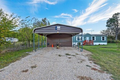 629 Willow Cir, Springtown, TX 76082 - photo 4