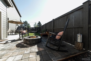 3823 NE Purcell Blvd, Bend, OR 97701 - photo 4