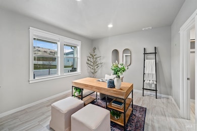 10775 W Royal Fern Ct, Star, ID 83669 - photo 5