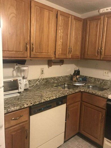 51 Alvarado Ave unit 202, Worcester, MA 01604 - photo 2