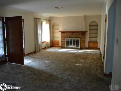 1509 S Elm St, Shenandoah, IA 51601 - photo 3