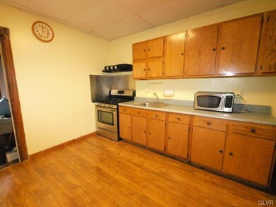 216 S Franklin St, Allentown, PA 18102 - photo 7