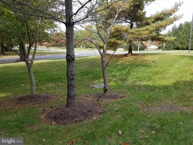 21227 Delevan Way, Germantown, MD 20876 - photo 4