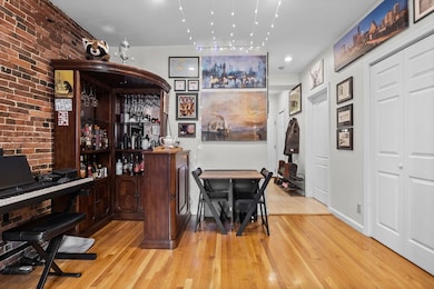 19 Wiget St unit 101, Boston, MA 02113 - photo 7