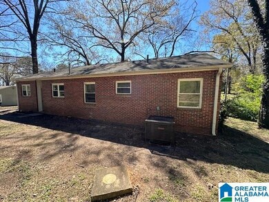 112 18th Ave NW, Center Point, AL 35215 - photo 4