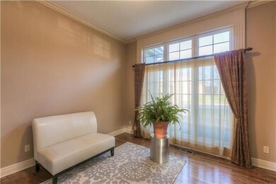 7826 Alden Rd, Shawnee, KS 66216 - photo 4