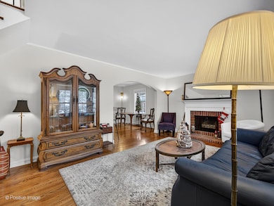 unlisted-address, Clarendon Hills, IL 60514 - photo 3