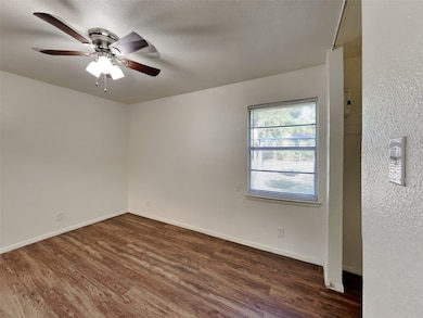 2503 Roberts Cir, Arlington, TX 76010 - photo 7