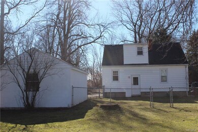 102 Klaum Ave, North Tonawanda, NY 14120 - photo 4