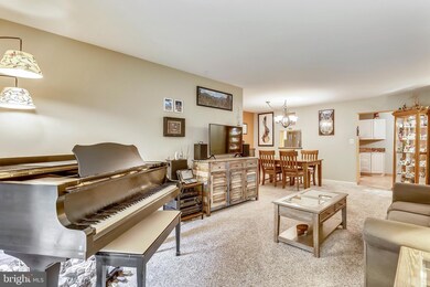 5829 Cove Landing Rd unit 102, Burke, VA 22015 - photo 6