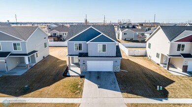 1217 30TH AVE W