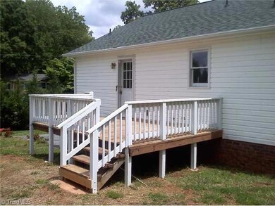 1038 Briles Dr, Asheboro, NC 27205 - photo 2