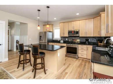 61 Finalee Ave, Asheville, NC 28803 - photo 3