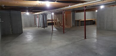 8486 E Georgetown Rd, Columbus, IN 47201 - photo 6