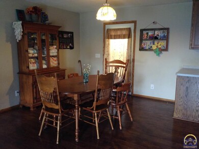 8129 SW Hoch Rd, Auburn, KS 66402 - photo 5