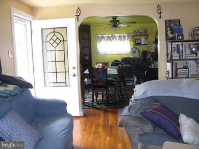 1401 Stirling St, Coatesville, PA 19320 - photo 6