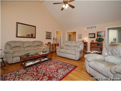 6913 Catalpa Springs Dr, Louisville, KY 40228 - photo 3