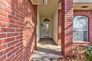 4109 Gyrfalcon Dr, Norman, OK 73072 - photo 2