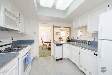 Kitchen_dining