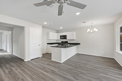 422 3rd St, Rosenberg, TX 77471 - photo 2