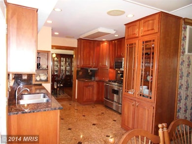 9020 Billingsley Rd, White Plains, MD 20695 - photo 7