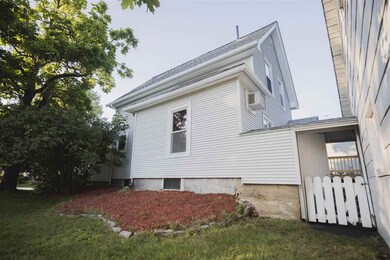 430 Donald St, Bedford, NH 03110 - photo 4