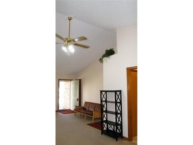 1061 Ina Cir, Franklin, IN 46131 - photo 3