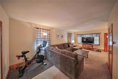 419 E Main St, Pen Argyl, PA 18072 - photo 6