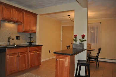 400 New River Rd unit 709, Manville, RI 02838 - photo 3