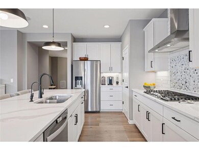 10039 Mulberry Ln, Rogers, MN 55374 - photo 5