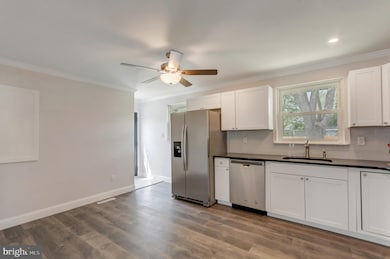 112 Laurel Ave, Sicklerville, NJ 08081 - photo 5