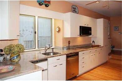 9 Brandywine Falls Rd unit 9, Wilmington, DE 19806 - photo 2